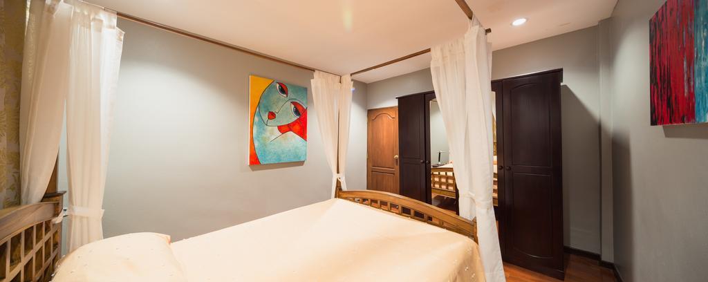 Luxury Town House In The Heart Of The Old City Chiang Mai Esterno foto