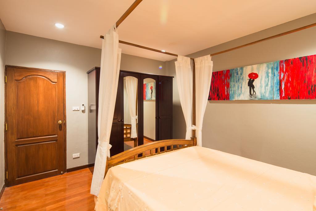 Luxury Town House In The Heart Of The Old City Chiang Mai Esterno foto