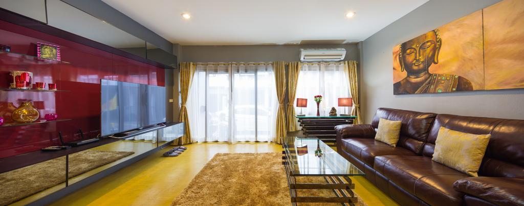 Luxury Town House In The Heart Of The Old City Chiang Mai Esterno foto